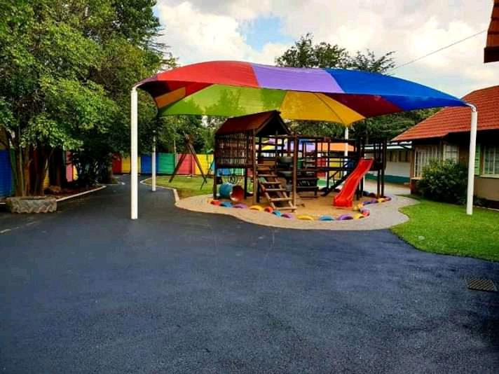 Tar and Asphalt Paving